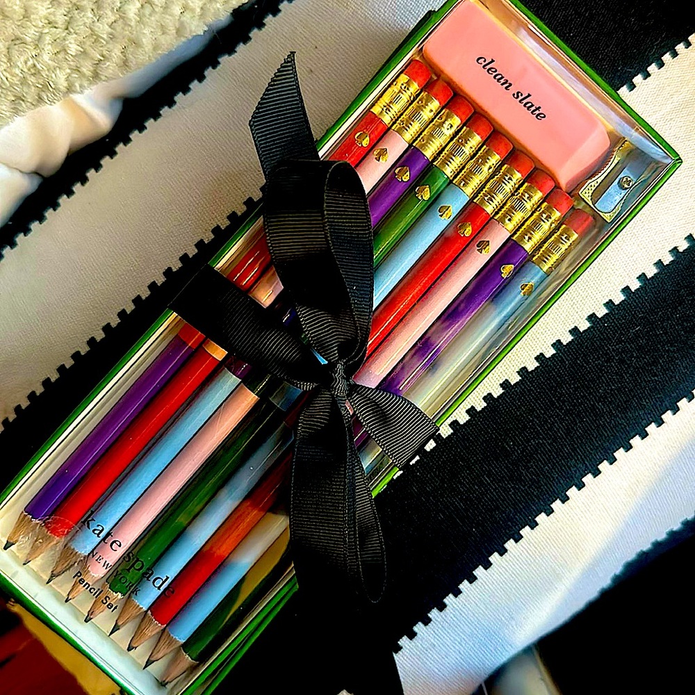 KATE SPADE ♠️ PENCIL BUNDLE SET